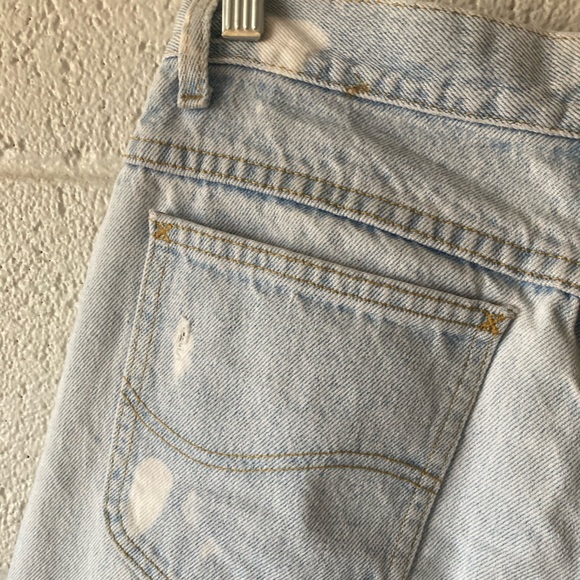 Vintage Lee Lightwash Denim Distressed Oversized  High Rise Jeans - Picture 8 of 10